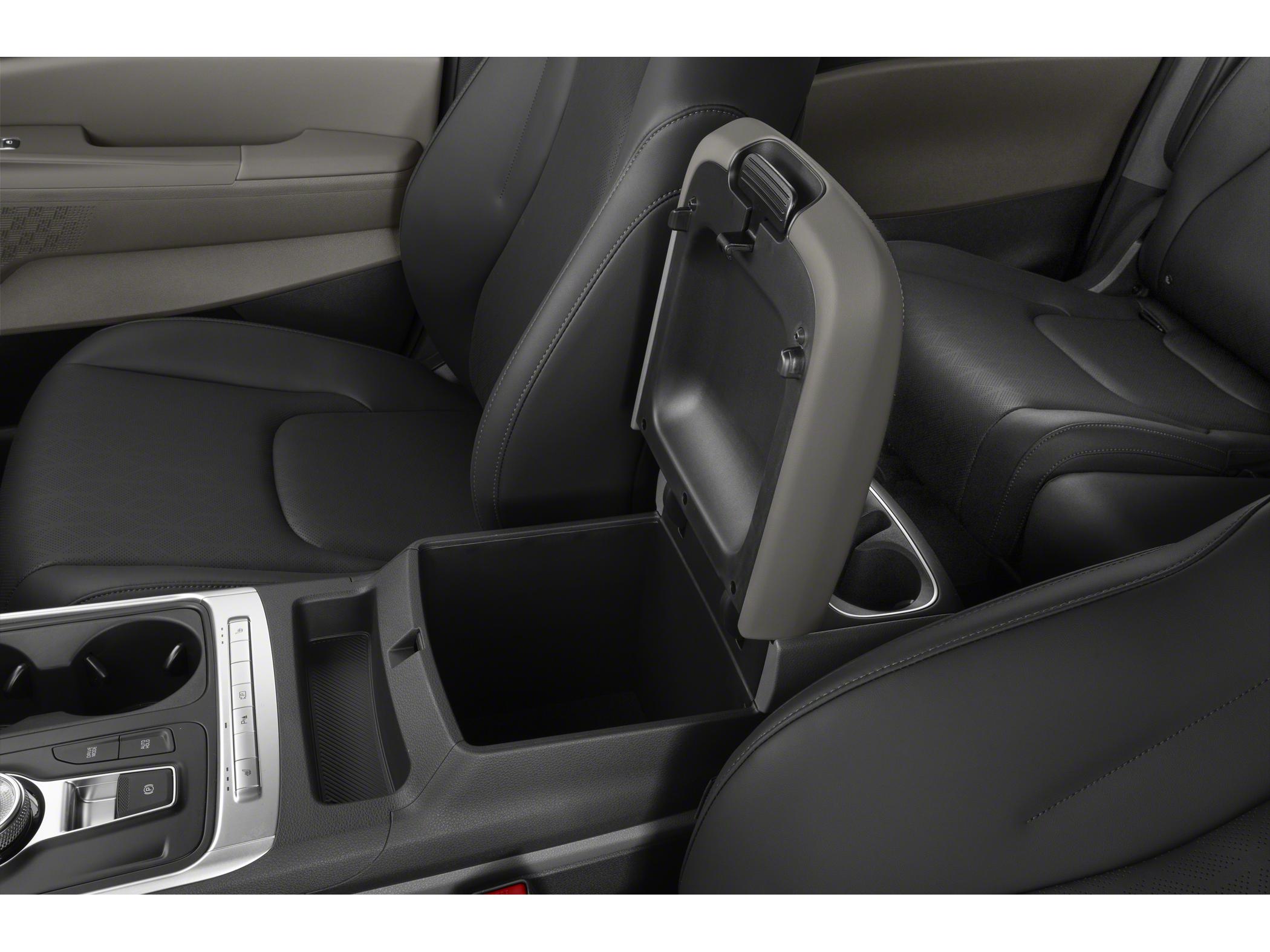 2027 Kia carnival interior — center console